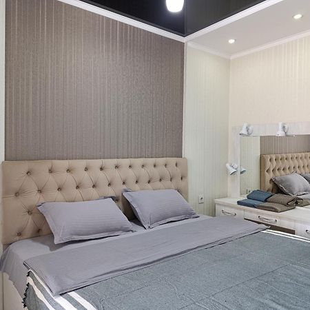 Aura On Abdrahmanova 145 Apartment Бишкек Екстериор снимка